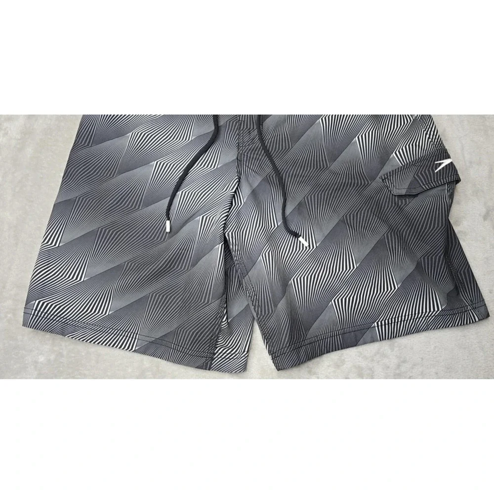 Speedo Swim‎ Shorts Men's 36 Gray Trunks Beachwear Above The Knee Lightly Worn